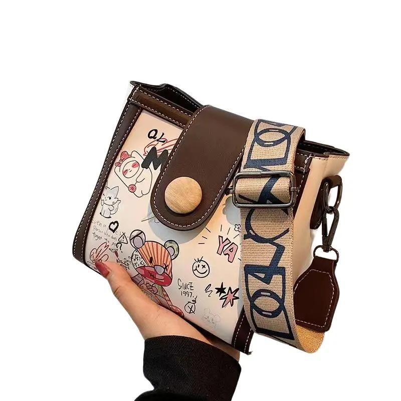 Túi Nhỏ Thiết Kế Độc Đáo Kiểu Pháp SS24, Dành Cho Nữ, Mùa Hè 2025, Kết Cấu Cao Cấp Mới, Túi Đeo Chéo Nữ, Túi Hình Trụ Phổ Biến Bag Lady Tote Chữ Nhật