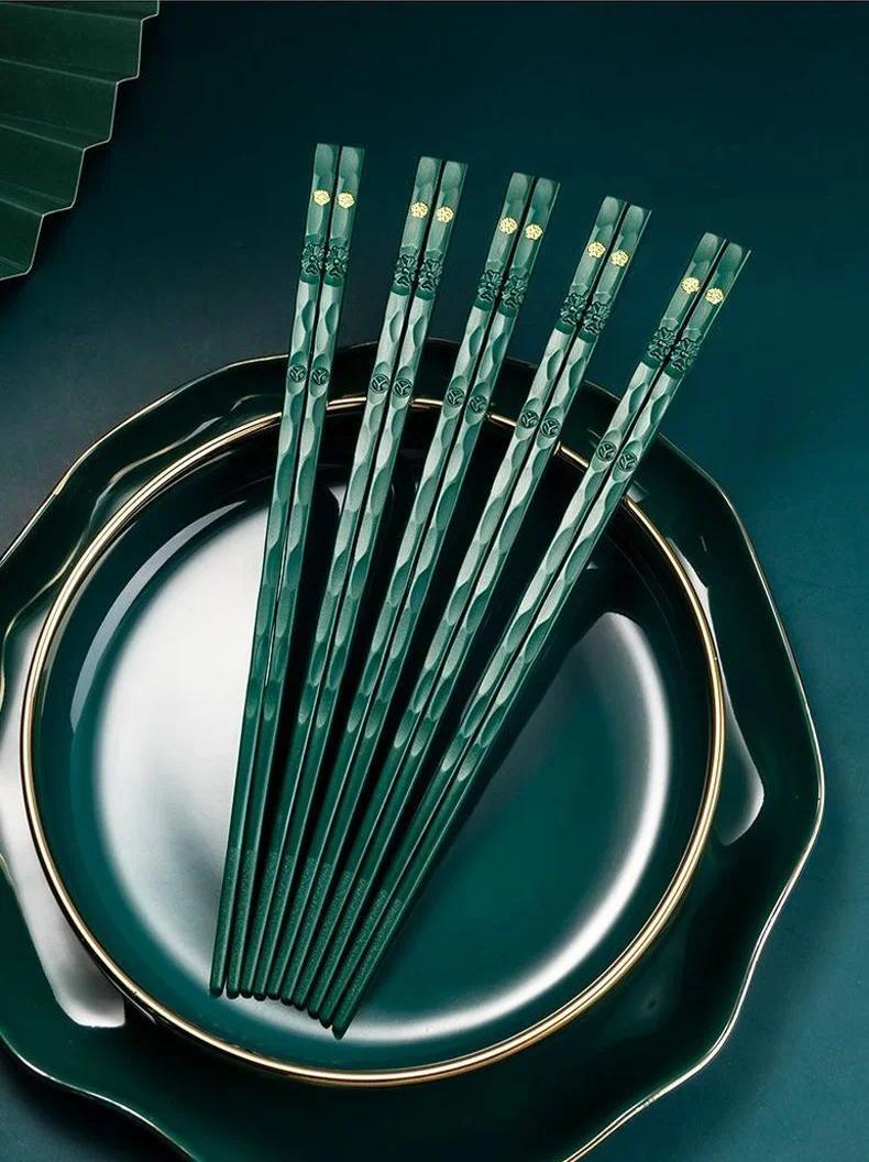 Product Introduction of 1/5Pairs High Quality Japanese Non-Slip Chopsticks Korean Home Hotel Restaurant Portable Healthy Food Stick For Sushi Chopsticks 2