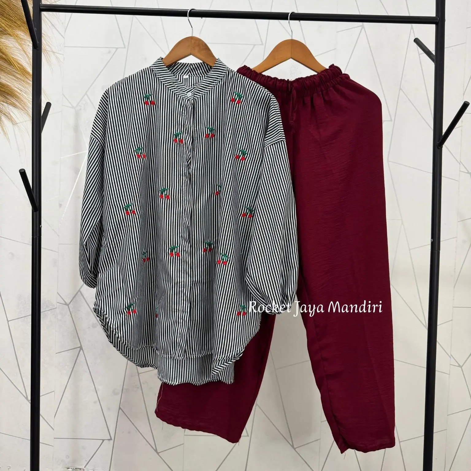 Set Keirra Hitam+Klt Maroon