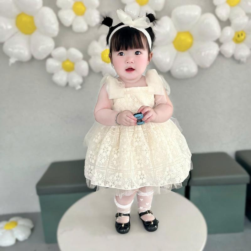 (Form Nhỏ)Váy Ren Kem Cột Nơ Vai Kèm Cài Tóc Và Chip 4-14 Kg,Váy Cho Bé Gái Đầy Tháng Sinh Nhật Chất Ren Mềm