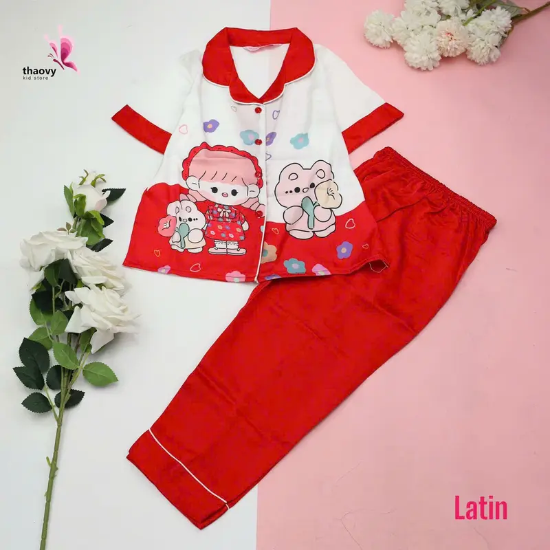 [10-57Kg] Bộ Pijama Bé Gái Tóc Hồng" tay ngắn quần dài Vải Lụa Cao Cấp - ThaoVySleepwear - Xanh Rêu Đỏ Hồng Tím - Quần Áo Ngủ Pijama Nữ - Bé Gái - Bộ Ngủ Lụa Đồ Bộ Mặc Nhà Homewear Sleepwear Không Nhăn Co Giãn Không Xù Giặt Không Rút 2