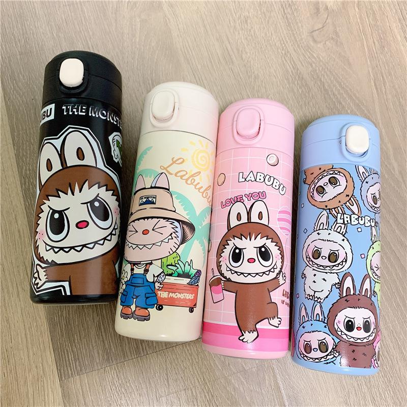 BÌNH GIỮ NHIỆT IN HỌA TIẾT LABUBU DUNG TÍCH 450ML, INOX 304 CUTE DỄ THƯƠNG, CỐC GIỮ NHIỆT HOẠT HÌNH CAO CẤP CHO BÉ YÊU MANG ĐI HỌC, ĐI CHƠI 2