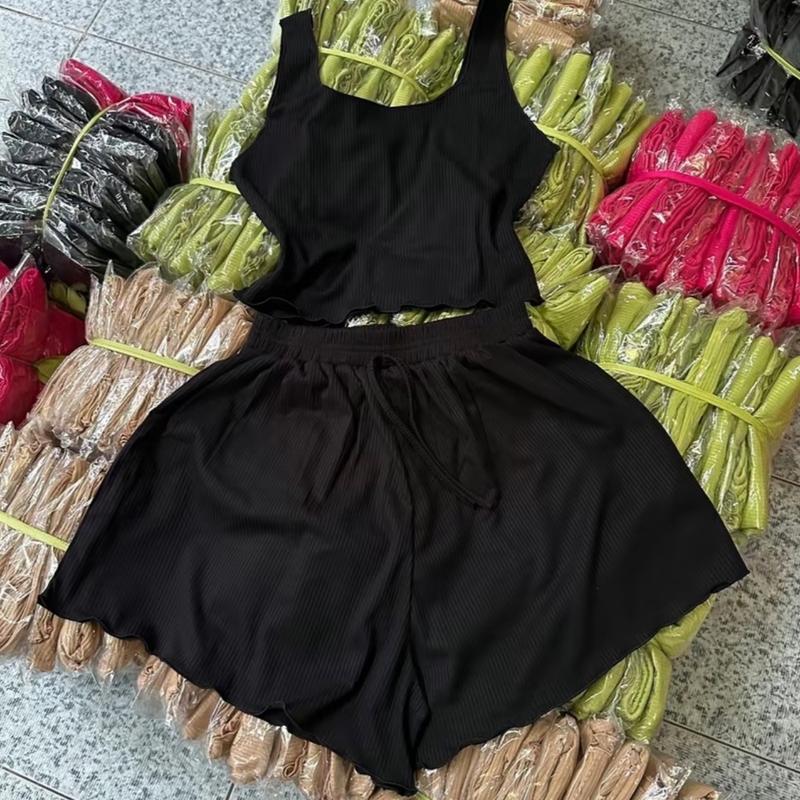 A202 Sét bộ ngủ nữ áo cổ u sát nách 2 dây bản lớn quần ống  đùi ống .rộng cuốn biên  chất thun tăm