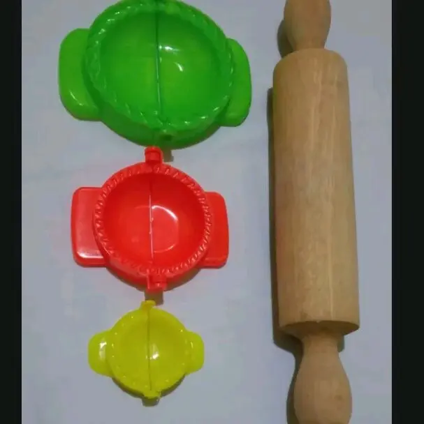 1 set 3 pcs cetakan pastel berbeda ukuran & rolpin penggilas adonan