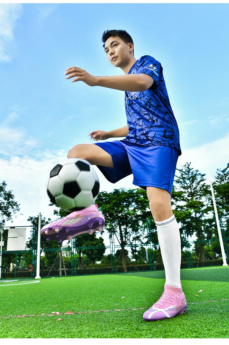 Product Introduction of （SIZE 33-45）Ready Stock Unisex Plus Size Football Shoes Outdoor Futsal Soccer Shoes Non-slip Training Shoes 10