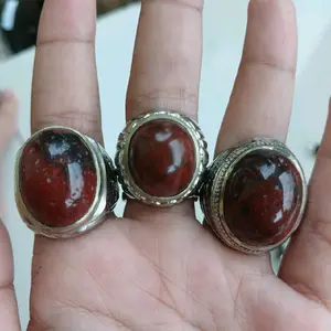 cincin lakilaki badarbesi merah