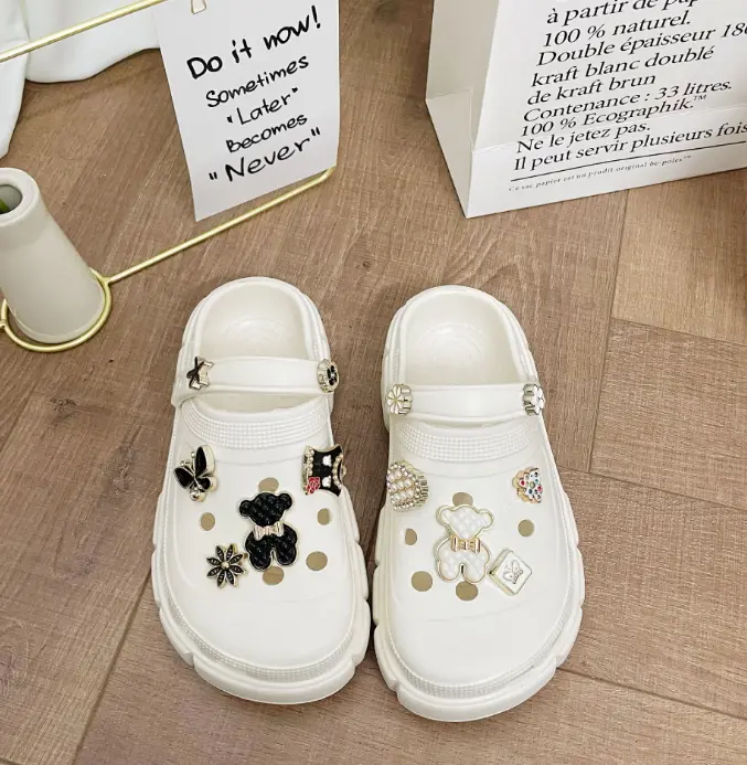 Dép Sục (SỤC XINH Cao Cấp Cho Bé Trai Bé Gái Kiểu Dáng Thời Trang Nhẹ Nhàng Thoáng Khí Sandal Kem 7