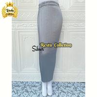 Gambar COD Rok Plisket Polos Instan Bahan Semi Silk Sutra Premium Bawahan Kebaya Wisuda Warna Maroon Panjang Seragam Pesta Kondangan Wanita Nyaman Kerja Formal dari RESTU COLLETION Kota Administrasi Jakarta Barat 5 Tokopedia