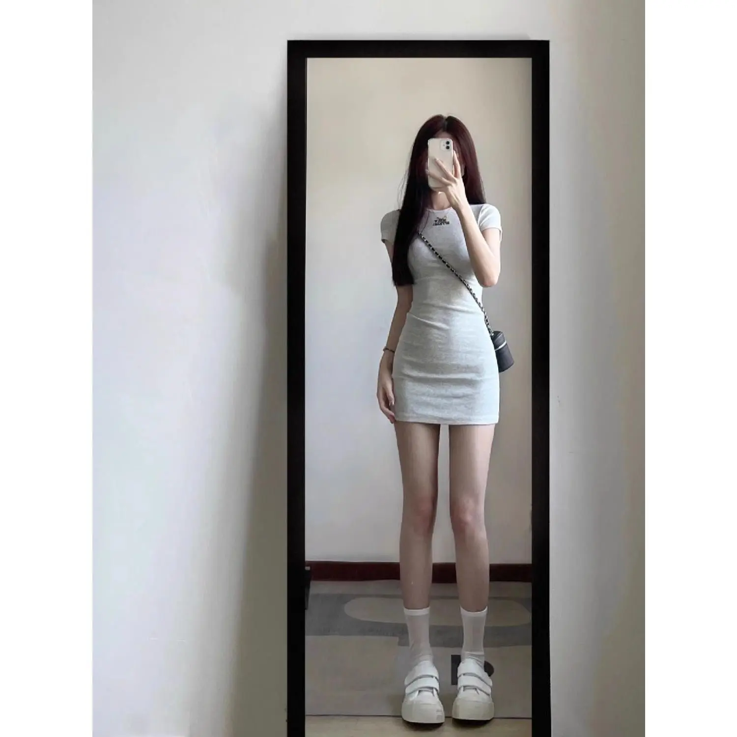 Đầm Ôm Sát Cho Nữ, Phong Cách Dễ Thương Và Gợi Cảm, Thích Hợp Cho Mùa Thu Và Mùa Đông, Hàng Mới Về, Cỡ Nhỏ Dễ Thương Và Gợi Cảm, Có Che Đáy Và Chân Váy Ngắn