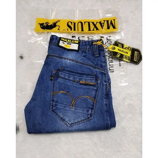 CELANA  JEANS PRIA PENDEK 3