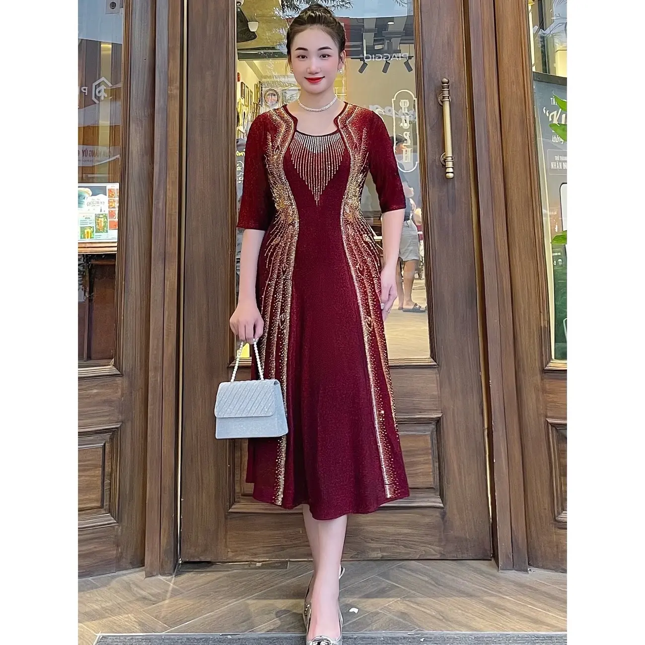 Đầm Trung Niên L590 Vải Nhủ Kim Sa Ép Đá DMC Size 48-75kg Co Giãn Ôm Gọn Thanh Lịch - Nữ, Thun, Màu Trắng Dress Women Kim Tuyến