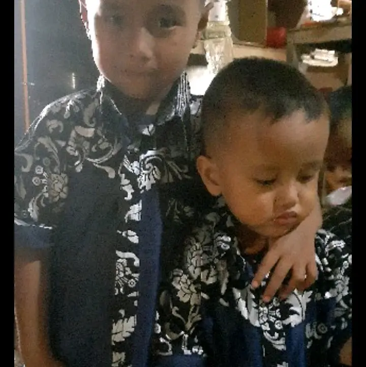 (jual satuan) couple keluarga gamis brukat batik kondangan set baju keluarga gamis brukat mix batik prodo Sarimbit 3