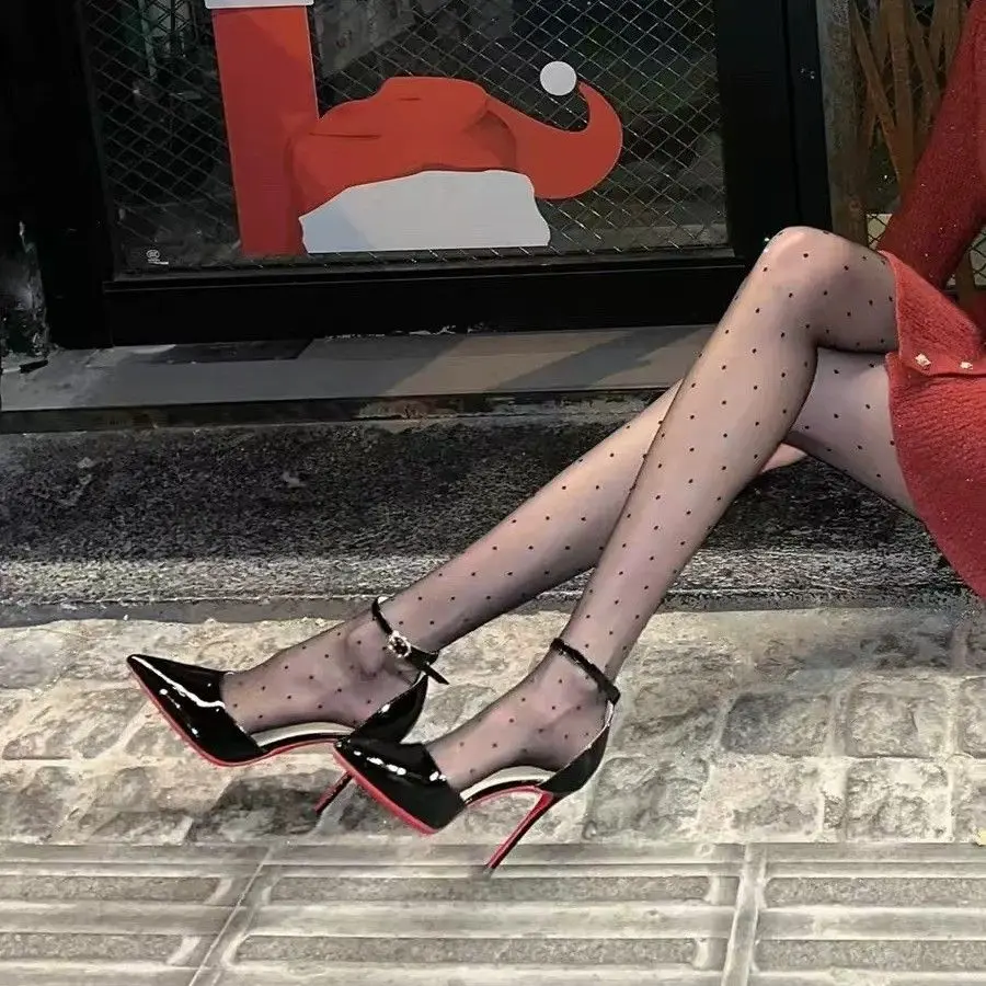 Giày Cao gót Stiletto, Màu Đen, Thiết Kế khoét lỗ Dễ Phối Đồ Một Dây, Dành Cho Nữ, Dép, Da Bóng, Thanh Lịch Và Dễ Phối Đồ, Thời Trang, Hàng Mới Về Mùa Lò Xo Hè 2025