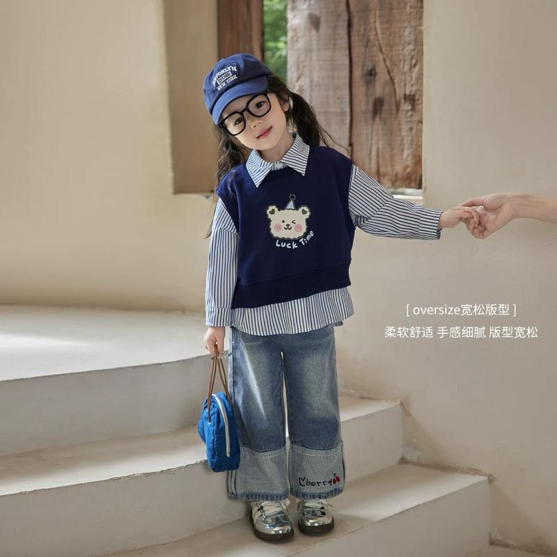 Set áo sơ mi kẻ sọc xanh bé gái , áo gile gấu và quần jean dài ống suông cho bé gái đi học , phù hợp cho set noel bé gái