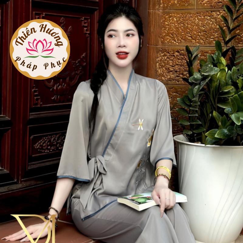 Đồ lam đi chùa thêu chuồn tay lỡ Bộ phật tử nữ cổ vạt chéo thắt nơ Pháp phục đi chùa cách tân lụa trượt Sang trọng
