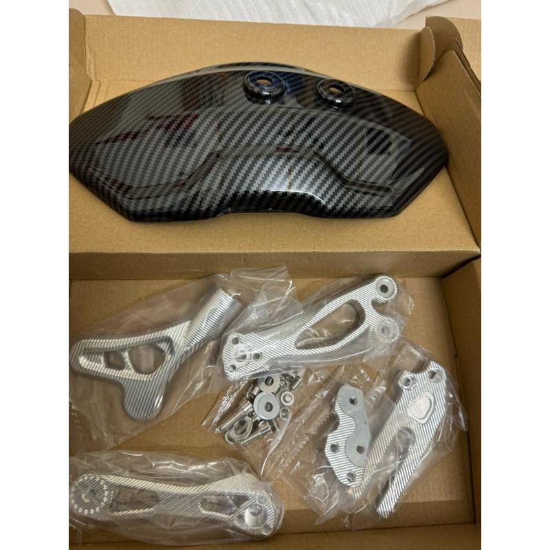 Dè chắn bùn V3 vân carbon độ xe điện