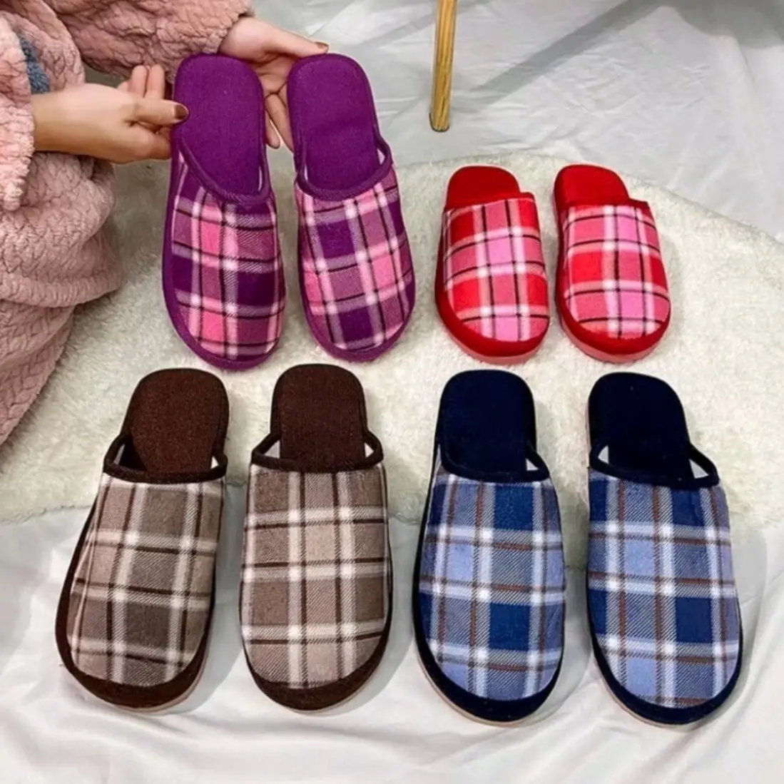 Combor 5 đôi dép lông đi trong nhà mùa đông người lớn trẻ em nam nữ Dép trẻ em từ 3-8 tuổi Dép người lớn nam nữ Dép ấm Đi êm chân Không trơn trượt Độ bền cao