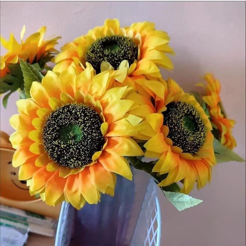 Product Introduction of Artificial Flower Sunflower Artificial Sun Bouquet Indoor and Outdoor Decoration Decoration Meaning Beautiful Bouquet Bridal Bouquet Fruit Plant 4