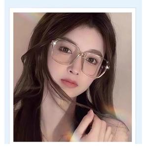 แว่นตาป้องกันแสงสีฟ้า, เปลี่ยนสีไวต่อแสง, กรอบใหญ่, เหมาะสำหรับใบหน้าแต่งหน้า, แว่นตาสายตาสั้น, แว่นตาสำเร็จรูป, เหมาะสำหรับนักเรียน, ยอดนิยม