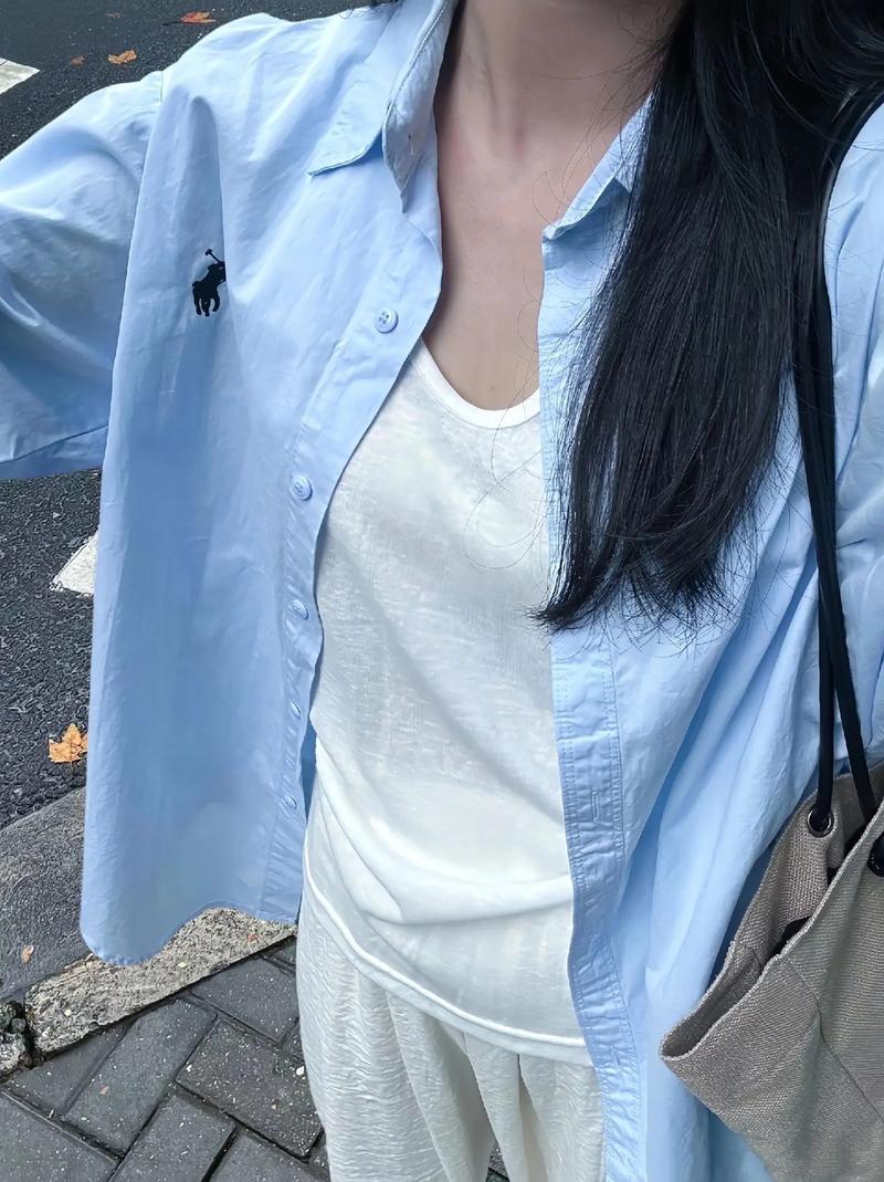 Product Introduction of Áo sơ mi nữ thiết kế kiểu dài tay thêu hình ngựa TOYOUstyle - áo sơ mi form rộng women top 21