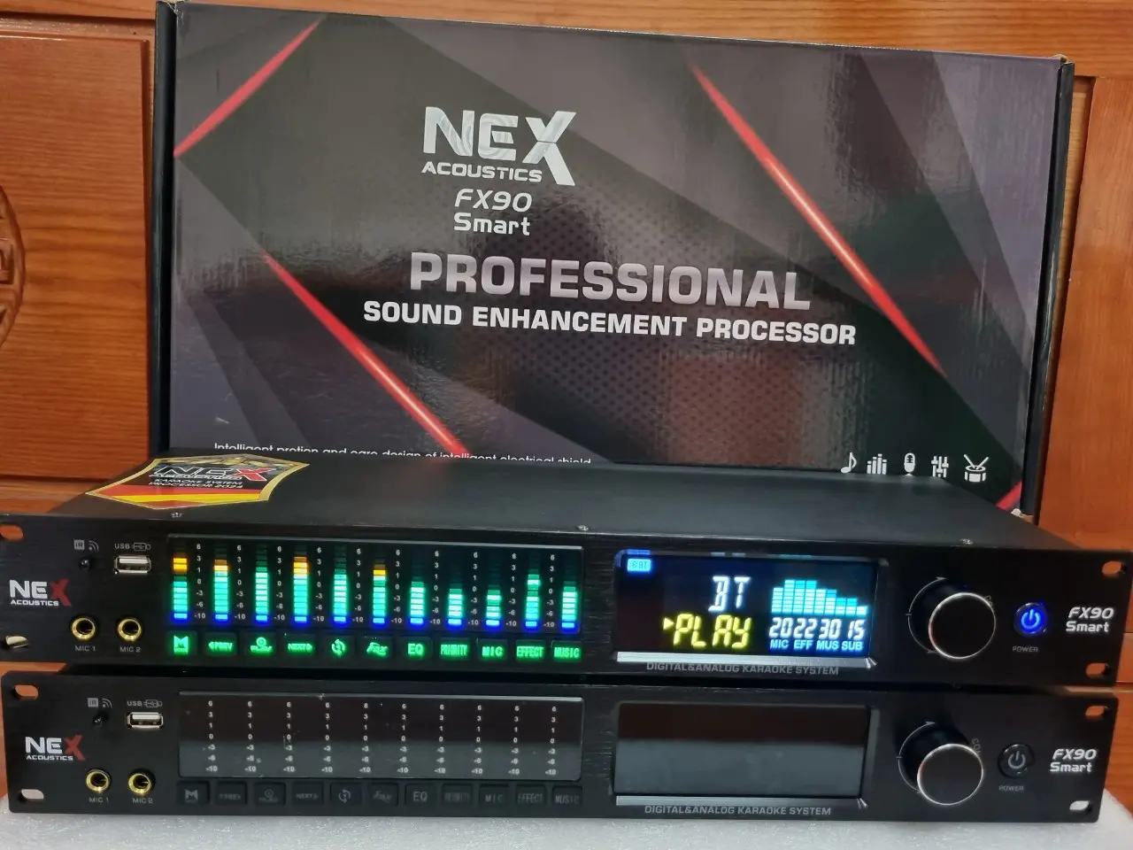 Vang cơ karaoke NEX FX90 Smart. Âm thanh chất lượng cao. Tích hợp lọc xì EQ+ chống hú FBX đèn nháy theo nhạc
