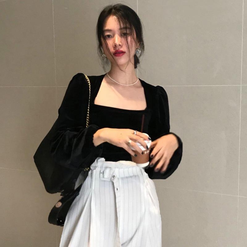 Kemeja lengan panjang retro fashion korea atasan off-shoulder beludru hitam wanita blouse baju atasan wanita velvet top crop 2