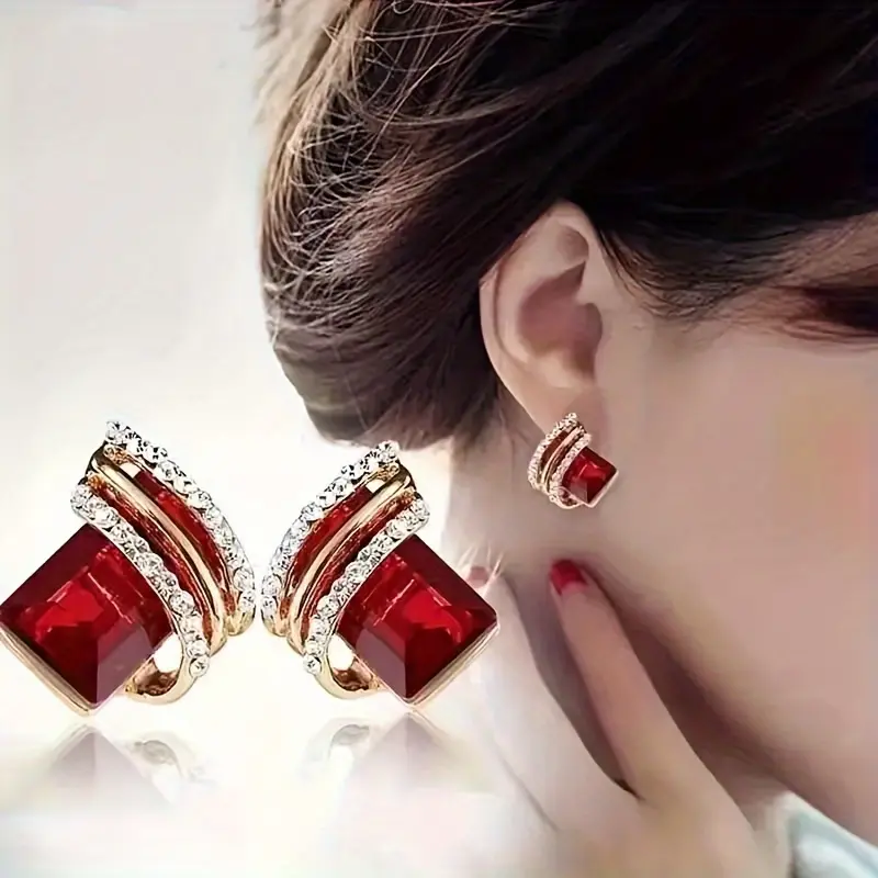 Luxurious, Elegant, Fashionable, And Sparkling Artificial Crystal Geometric Earrings, Women's Party Jewelry, Christmas And New Year Jewelry Gifts 0