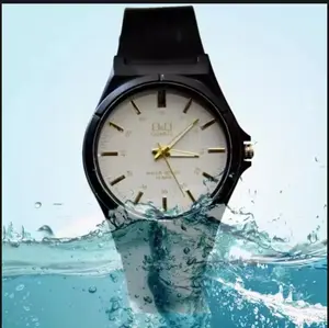 jam tangan pria dan wanita QQ tahan air strap rubber Watches