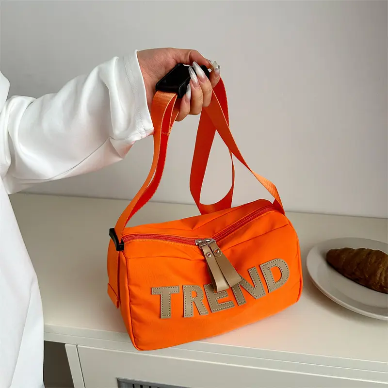 Túi Đeo Vai, Phong Cách Thể Thao, Thời Trang Mới Hợp Xu hướng Thường Ngày Dành Cho Nữ, Thiết Kế Chữ Cái, Thiết Kế Đơn Giản, Thích Hợp Cho Mùa Hè 2024, túi Messenger Bag Tote