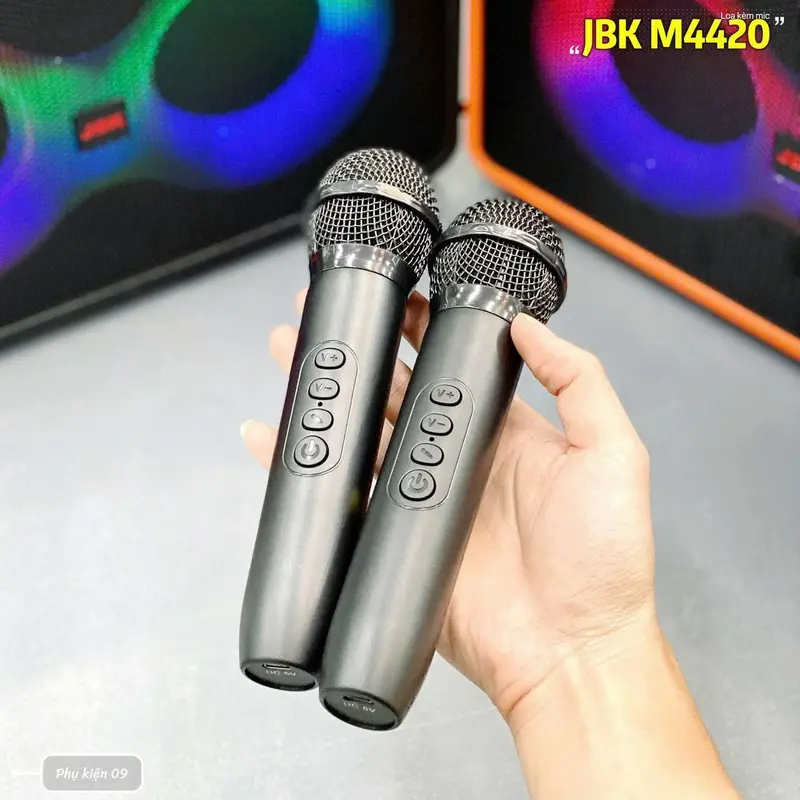 Loa Karaoke Bluetooth M4402 Tặng Kèm 2 Mic Không Dây, Bass Mạnh Âm Thanh Lớn, Bluetooth 5.2 Thế Hệ Mới 2