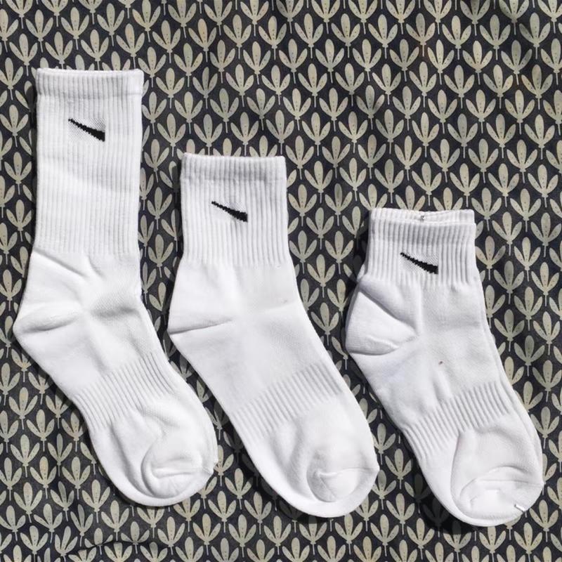 COMBO 10 Đôi Tất Nai hai mầu trắng đen cổ cao, cổ trung cổ ngắn Thể thao nam nữ Unisex Style Sport đồng nano đơn giản tất  cầu t at