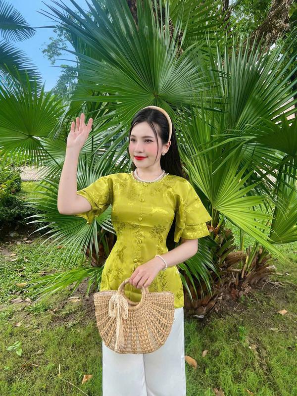 ÁO LẺ KHÔNG KÈM QUẦN,  BỘ ÁO KÈM QUẦN BÀ BA TAY 2 TẦNG VIỀN NGỌC VẢI GẤM QUẦN ĐEN HOẶC TRẮNG ĐỦ SIZE Nữ Nhung Kem Top Women 7