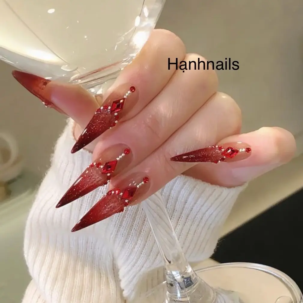 (M202) Nailbox thiết kế đỏ omber mix đá