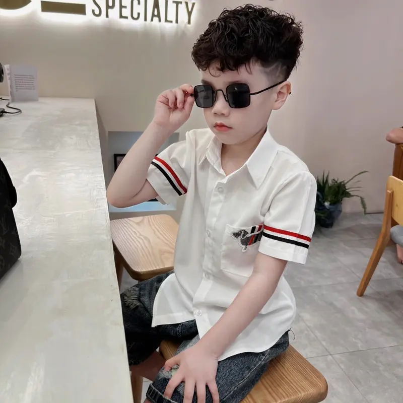 Sét áo sơmi+quần bò cho bé trai siêu hót 1
