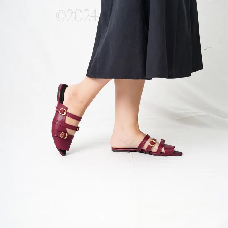 CHELLTIC Sandal Wanita Slip On Mules Hak Datar Kekinian Terbaru |Sendal Strap Tali Gesper Cewek Korea |Women Sandal Flat /Selop Perempuan Remaja |Sndal Flip Flop Tersedia Size 37-40 COD 5