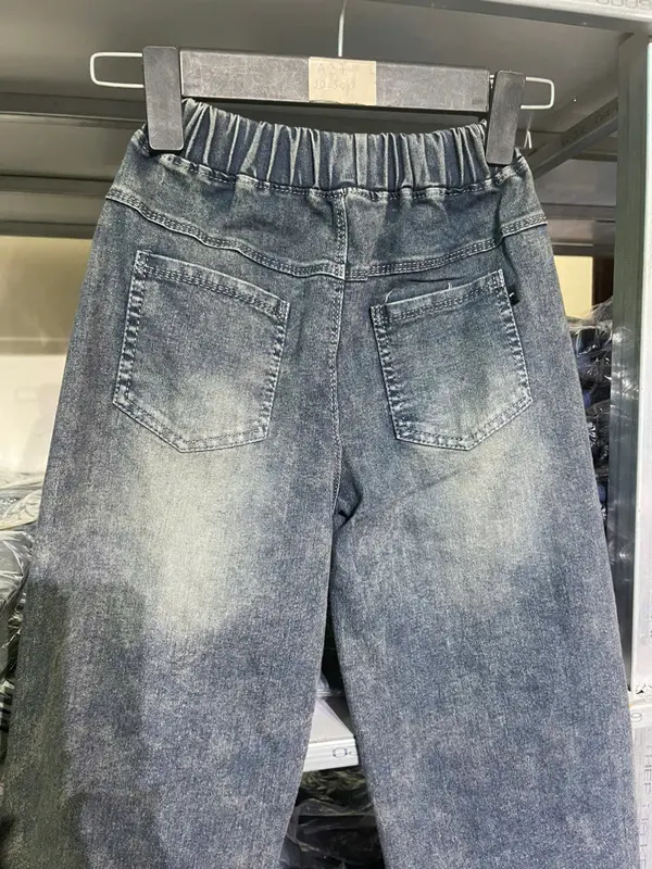 A31- quần jean dang xuông thêu hinh chu gập  gấu cho bé gái có size từ 20-60kg dài quần 70-94cm 4