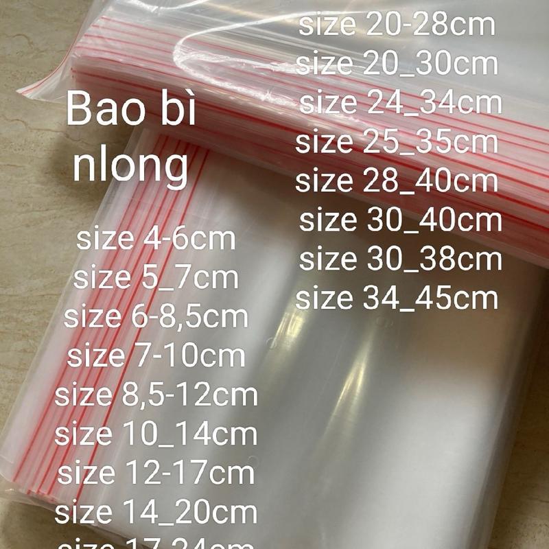1kg túi zip chỉ đỏ . có kích thước 6×8,5cm đựng nước chấm và thuốc tây chia liều 0