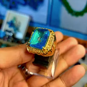 cincin blue topaz