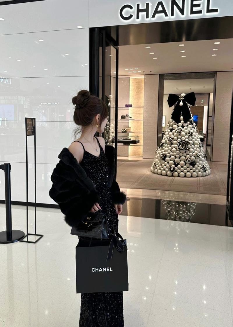 Product Introduction of Áo khoác ngắn lông chồn nữ, 2023 Hàn Quốc mới, phong cách Thanh Lịch và Xã Hội, lông thú cho mùa đông, được làm bằng môi trường, thích hợp cho phụ nữ, với lớp lông ngắn, 2025 Jacket Top Women 23