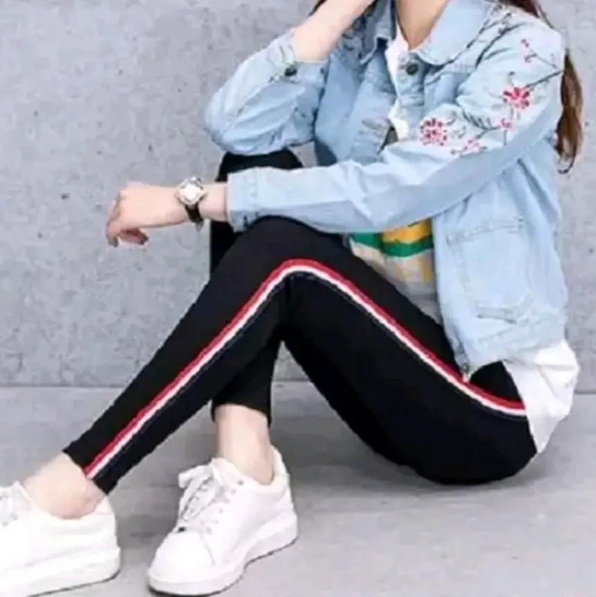 quần lên legging viền 2 sọc bên hông co giản thoải mái  Nữ