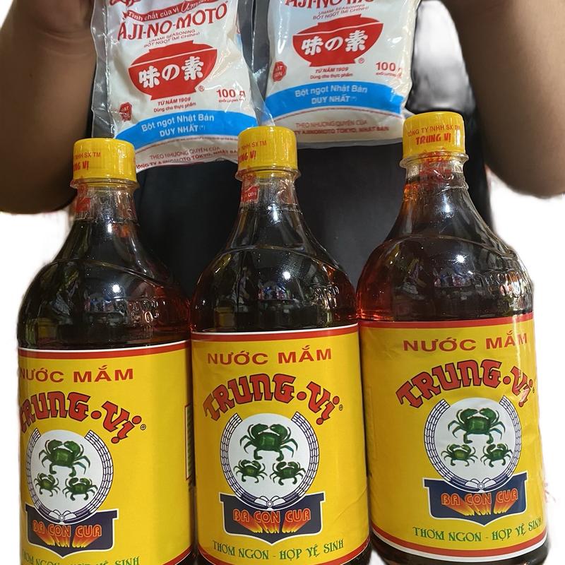 (Tặng ngay gói ajnomoto 100g) combo 3 chai nước mắm Trung Vị (3 con cua ) 0