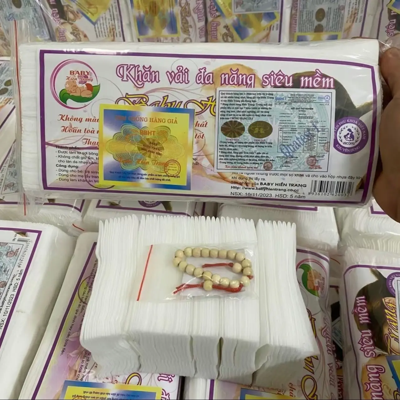 ( Tặng vòng dâu tằm ) combo 10 gói 200g                          Khăn Vải Khô Đa Năng Hiền Trang Siêu Mềm Cho Bé Khăn Tắm Voi