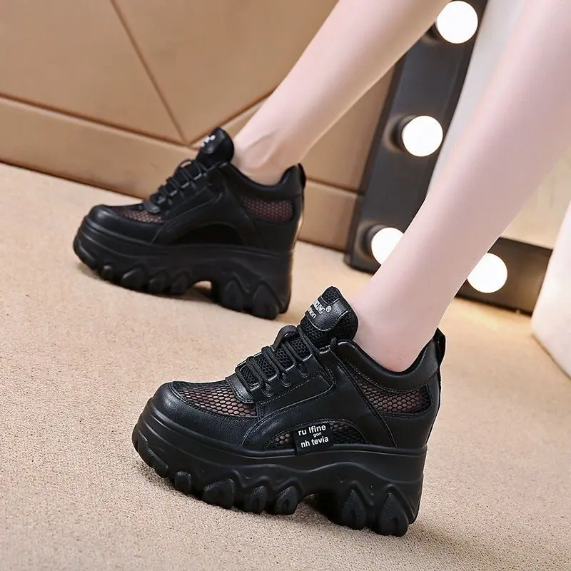 Giày Nữ, Đế Dày, Đế Tăng Chiều Cao, Dễ Phối Đồ, Giày Daddy Thường Ngày Đế Bằng, Thích Hợp Cho Mùa Lò Xo Và Mùa Thu, Màu Đen, Hàng Mới Về, Cỡ Nhỏ 0