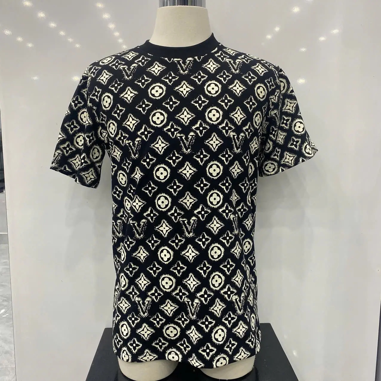 Áo thun nam cổ tròn in hoạ tiết L chất vải cotton dày dặn - Menswear Unisex