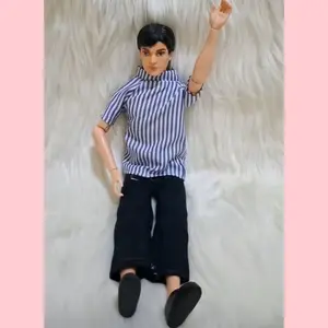 Boneka Cowok Bisa Ditekuk Boneka Ken