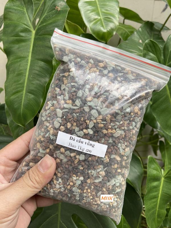 Bao 1kg Đá cầu vồng - Trộn đất trồng cây , rải mặt chậu , giữ màu Xương rồng , sen đá !