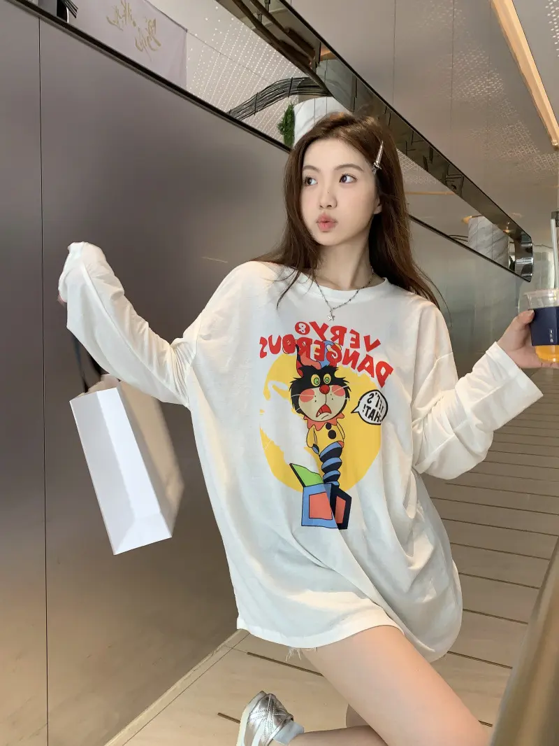 Áo Thun Tay Dài Trắng Cổ Tròn Cotton Xược in hình VERY DANGEROUS mềm mại NEONVN - Chất cotton xược mỏng nhẹ, mềm mại mùa hè, chống nắng