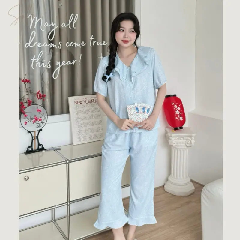 SOLLA HOME - Bộ Mặc Nhà Nữ Áo Cổ Bèo Cách Điệu Quần Tám Tấc Chất Lụa Hàn