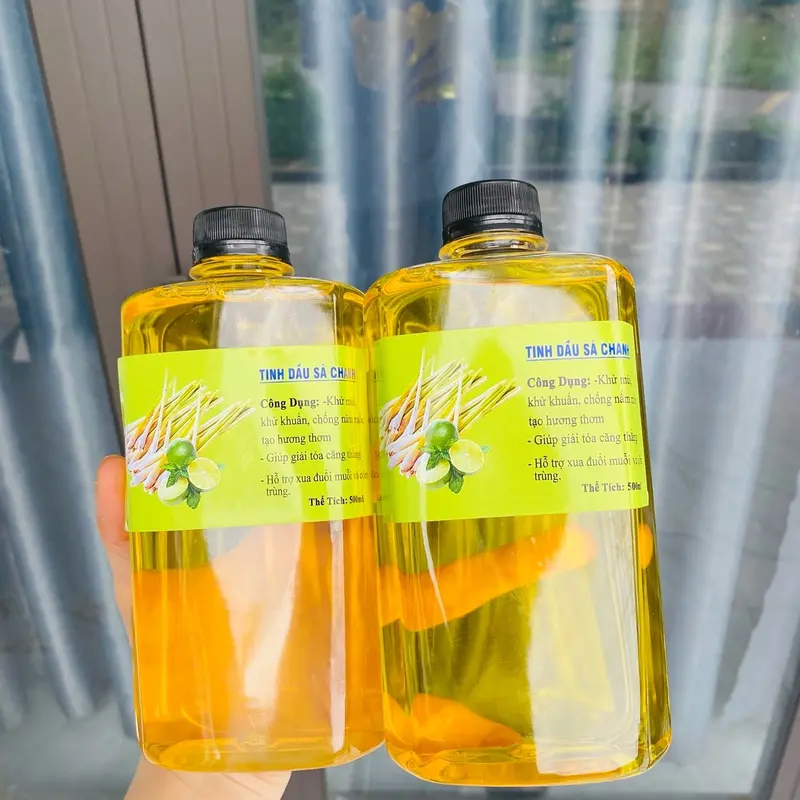 Tinh dầu LÁ SẢ hương Sả Chanh THƠM NHẸ NHÀNG 500 ML KHỬ MÙI, Kháng Khuẩn, Xịt ĐUỔI MUỖI 5