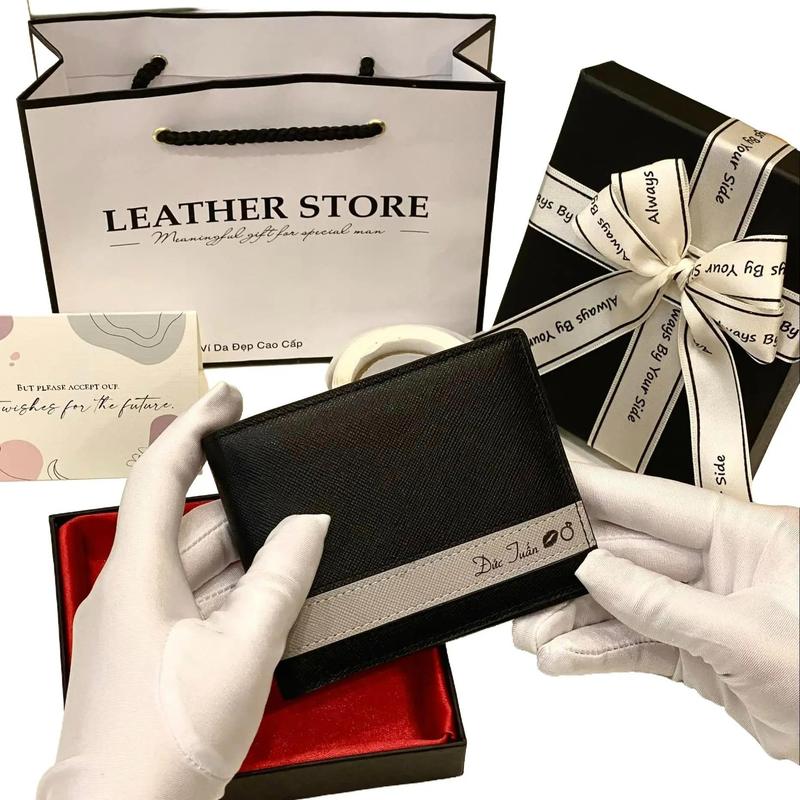 ĐÃ GÓI QUÀ Ví Nam Khắc Tên Da Bò thật Saffiano Cao Cấp bóp nam da bò thật bảo hành 24 tháng - Gói Quà Tặng Hộp Nơ Túi Thiệp Để Làm Quà Tặng Cho Người Yêu Hoặc Bố ,người thân ý nghĩa Wallet ngày lễ tình yêu Hình Chữ Nhật Nhiều Ngăn